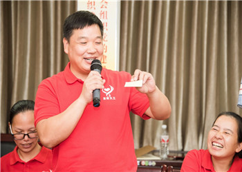陳斌：公益是一種信仰，何樂(lè)不為？