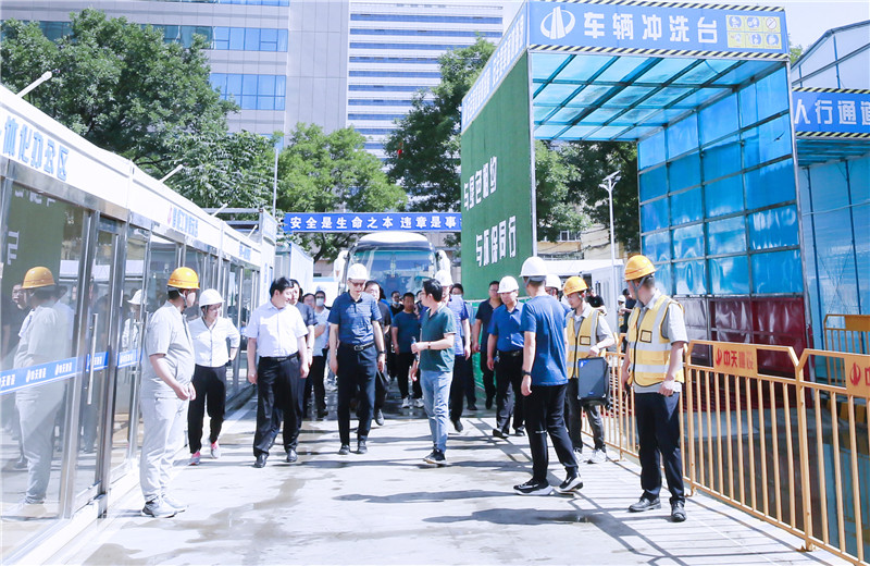 2023年6月8日，河北省生態(tài)環(huán)境廳主辦的省大氣污染防治專項督導(dǎo)幫扶動員會在中天北京尖嶺城中村改造項目召開。