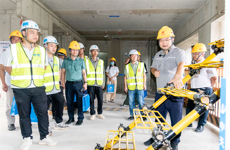 2024年9月20日，由深圳市羅湖區(qū)住建局主辦，中天建設(shè)集團(tuán)承辦的2024年度深圳市羅湖區(qū)裝配式建筑質(zhì)量、安全觀摩活動在深圳中學(xué)回遷安置房與人才住房建設(shè)項目舉行。